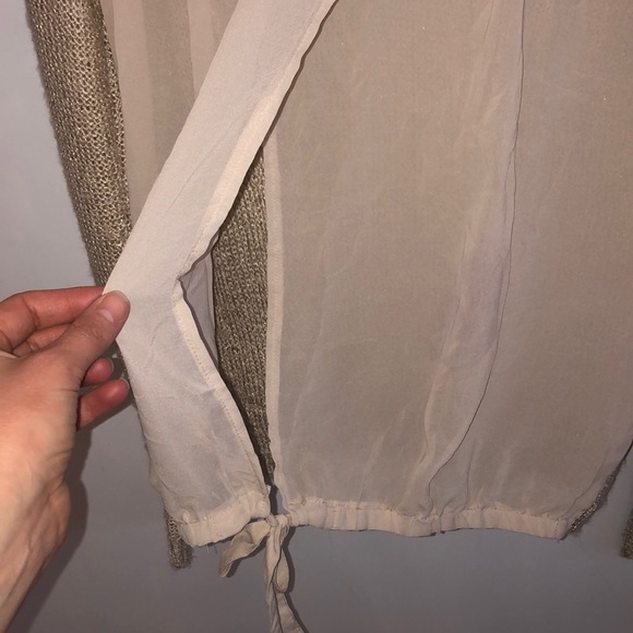 Gold sweater sheer/open back small - Picture 4 of 4